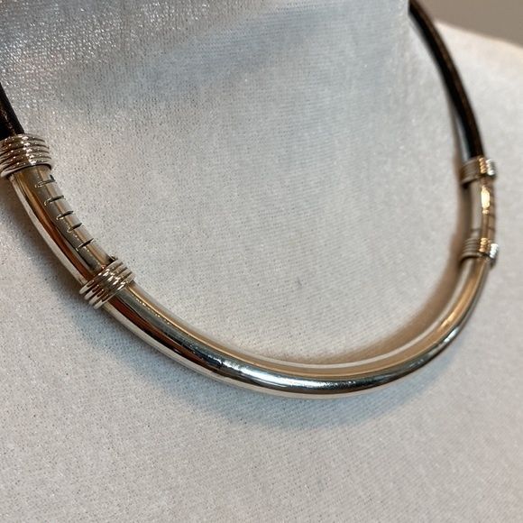 Unisex Sterling Silver & Genuine Leather Necklace Cool Details Makes Statement - Picture 10 of 10